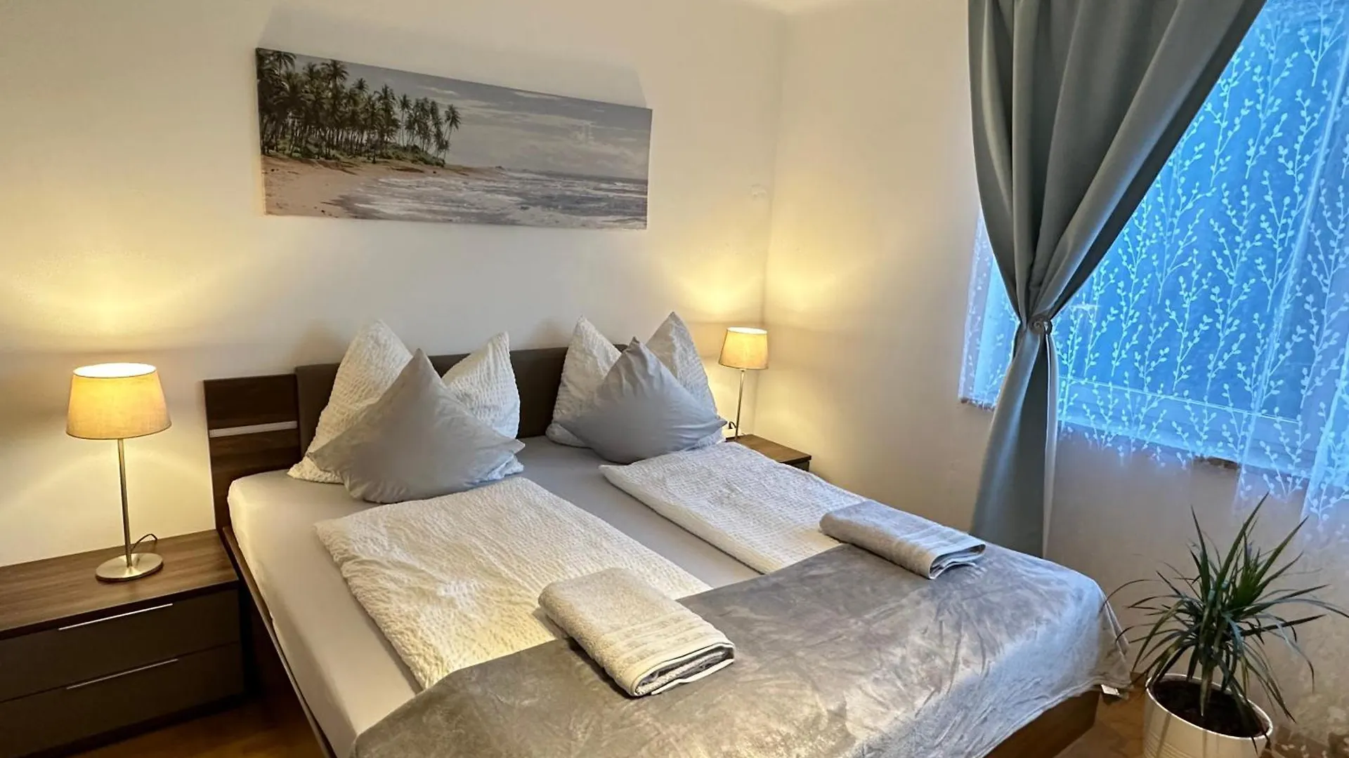 The Peaceful Garden Stay & Free Parking Salzburg Guest house